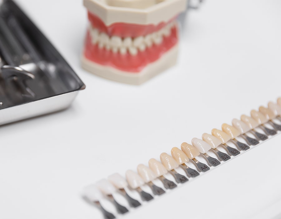 فرق مواد اصلی و مواد فیک در دندانپزشکی